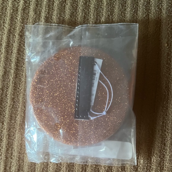 Coach Glitter Circle Compact Mirror nwt in packaging - Picture 3 of 3